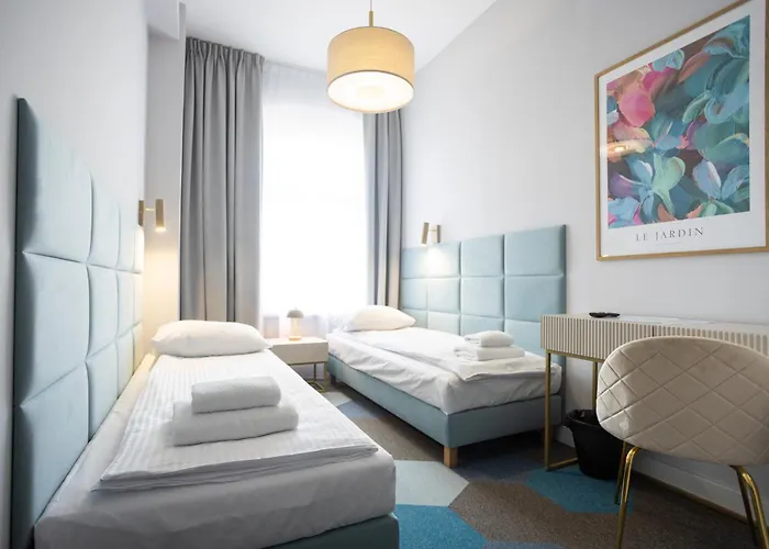 Moon Apartmanhotel 3*