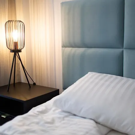 Moon Aparthotel *
