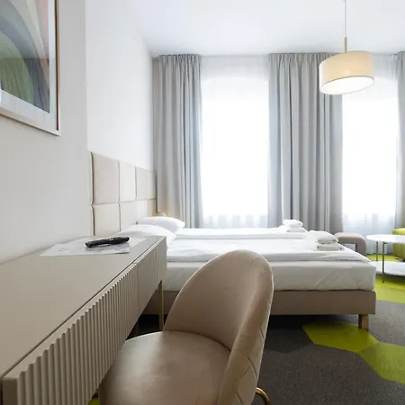 Moon Apart Otel Wroclaw